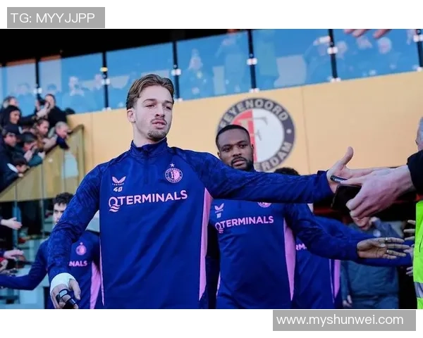 荷兰杯激战海伦维恩对阵费耶诺德争夺晋级资格的精彩对决